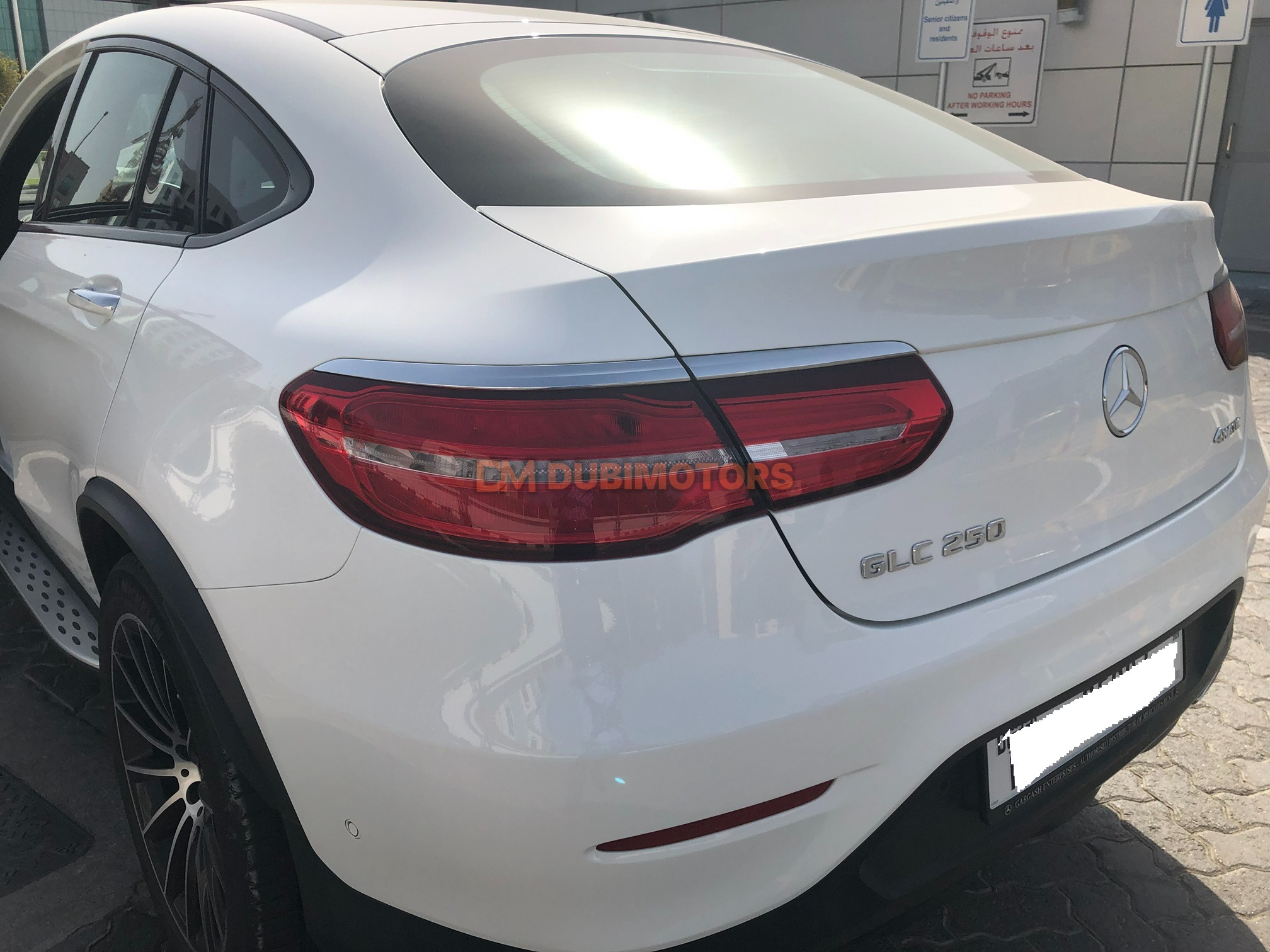 2018 Mercedes-Benz GLC GLC Coupe 250 for Sale in Dubai, photo 9 of 11