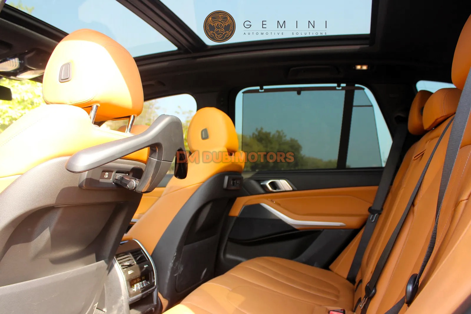 2022 BMW X5 xDrive40i M Sport for Sale in Dubai, photo 15 of 17
