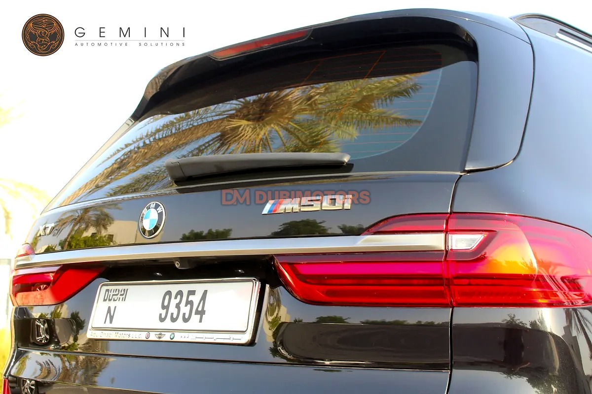 2021 BMW X7 M50i for Sale in Dubai, photo 8 of 17
