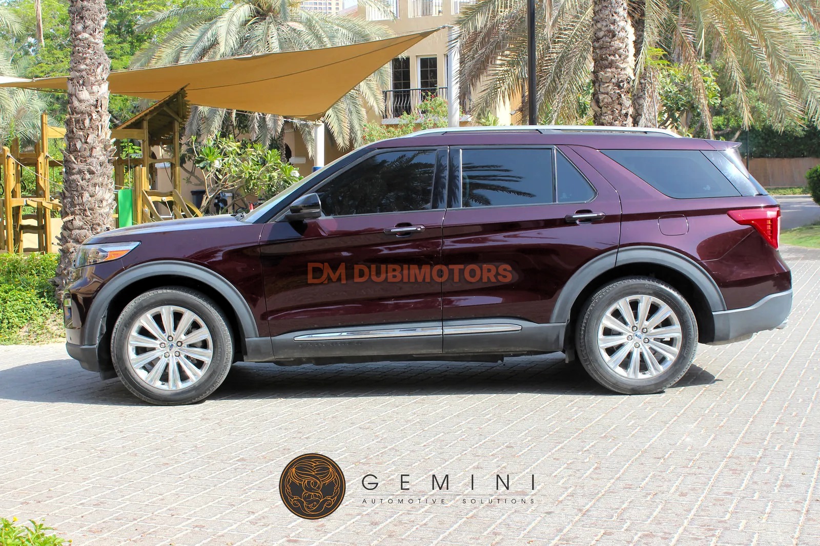 2022 Ford Explorer Limited for Sale in Dubai, photo 2 of 16