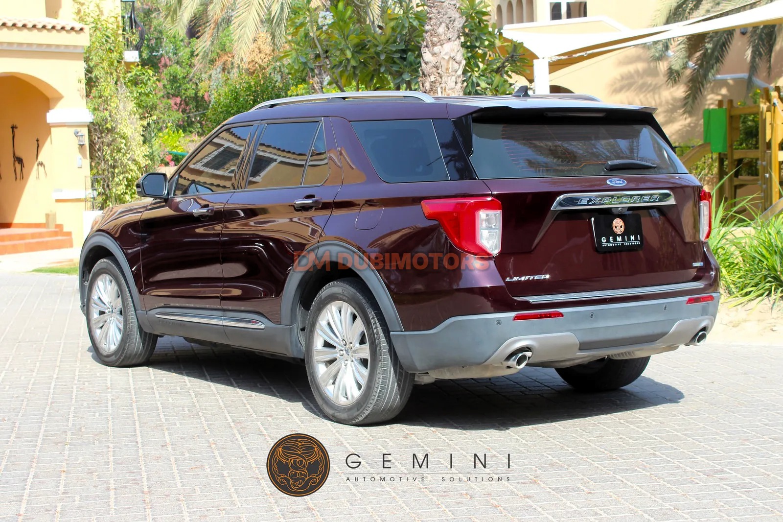 2022 Ford Explorer Limited for Sale in Dubai, photo 4 of 16