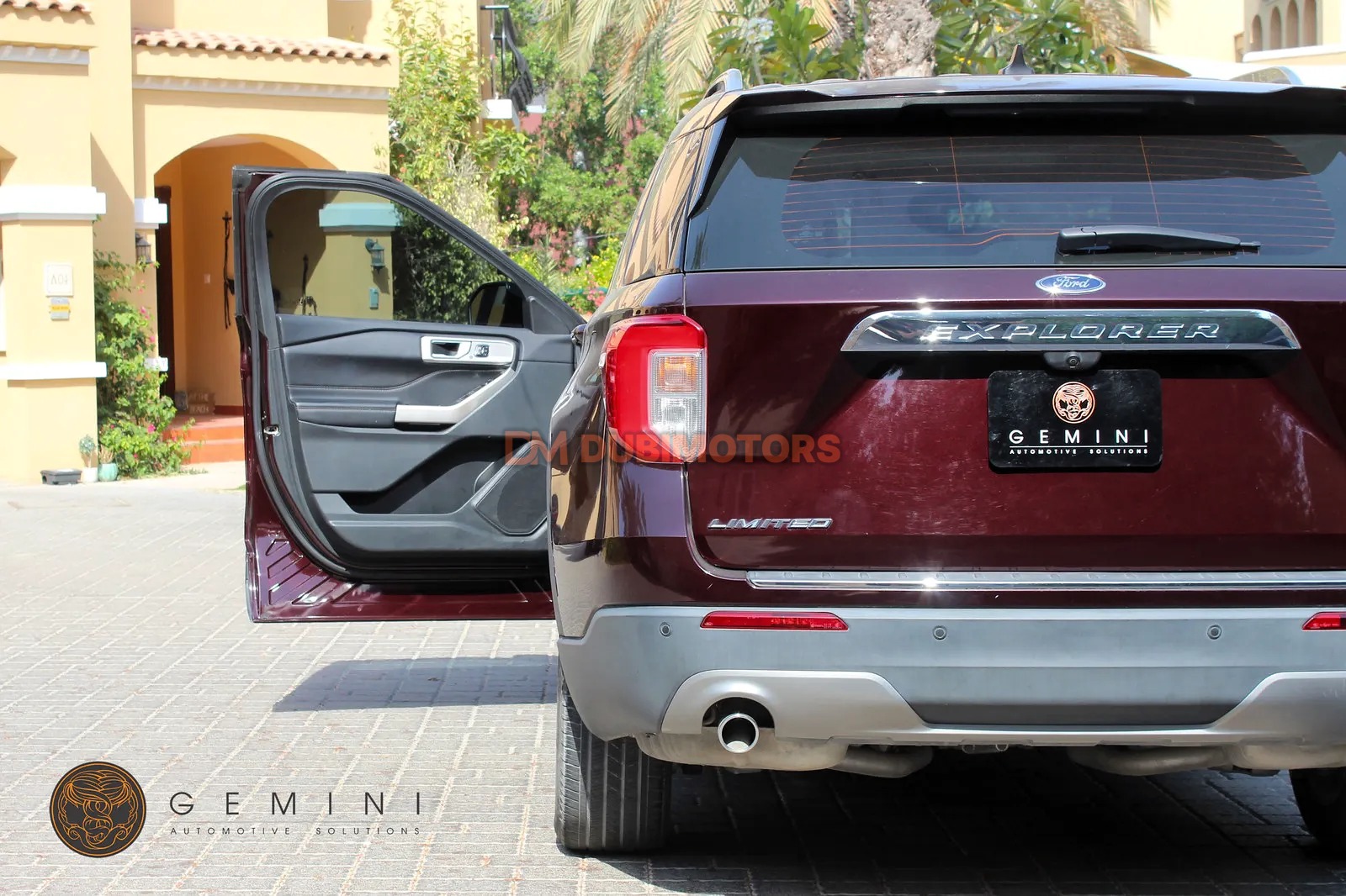 2022 Ford Explorer Limited for Sale in Dubai, photo 8 of 16