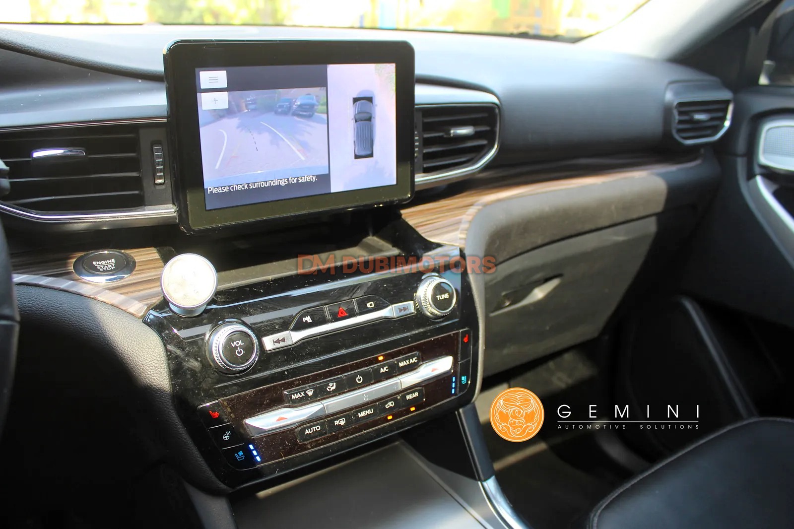 2022 Ford Explorer Limited for Sale in Dubai, photo 15 of 16