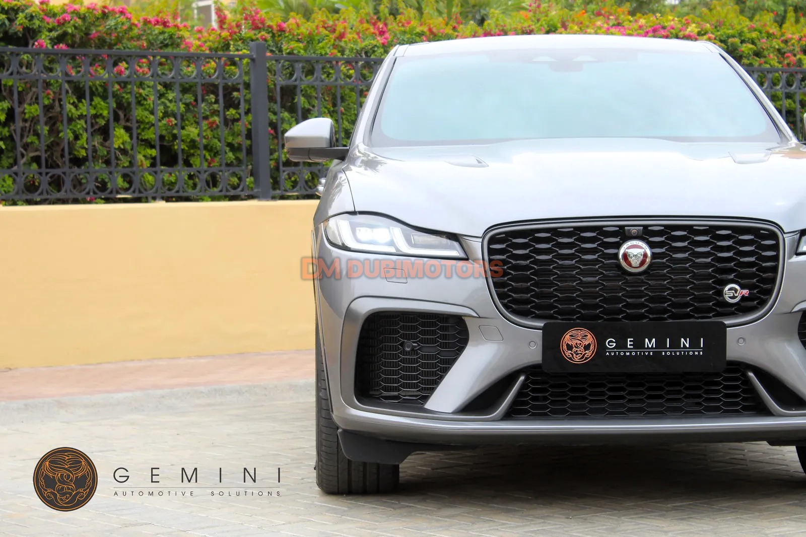 2021 Jaguar F-Pace SVR for Sale in Dubai, photo 3 of 17