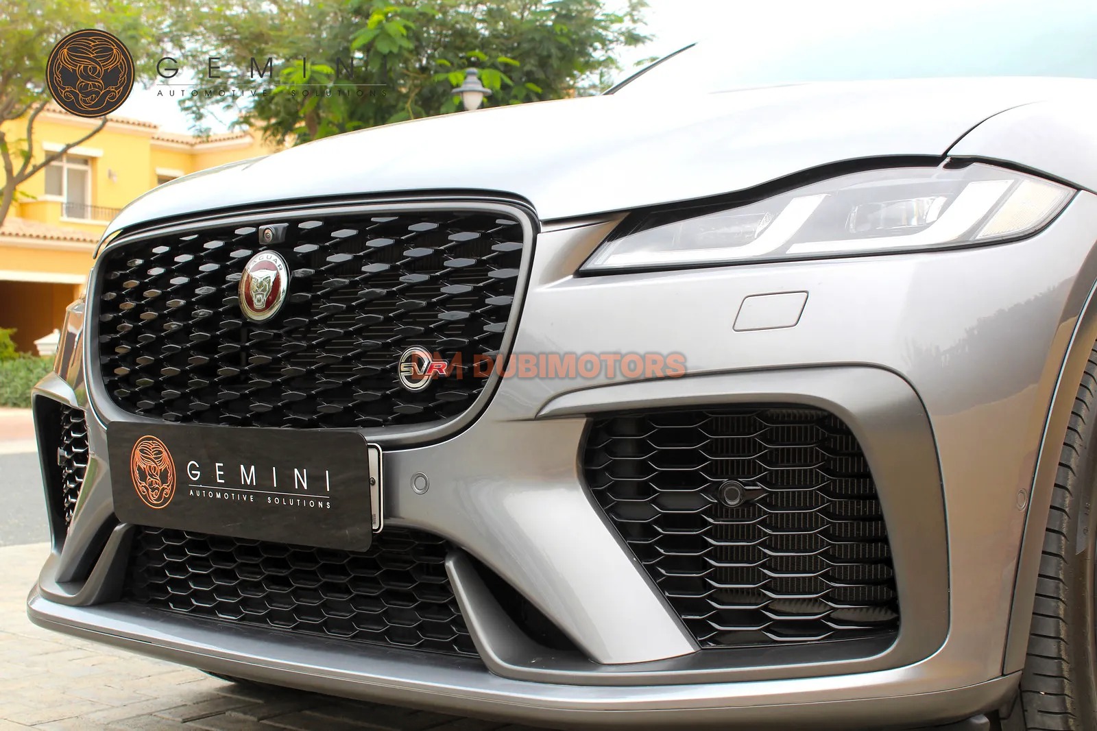2021 Jaguar F-Pace SVR for Sale in Dubai, photo 7 of 17