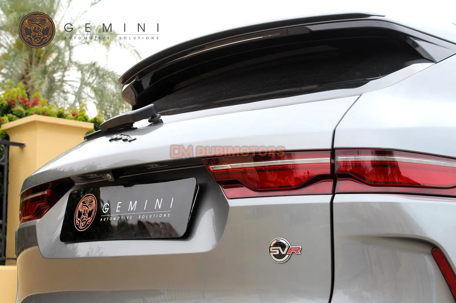 2021 Jaguar F-Pace SVR for Sale in Dubai, photo 9 of 17