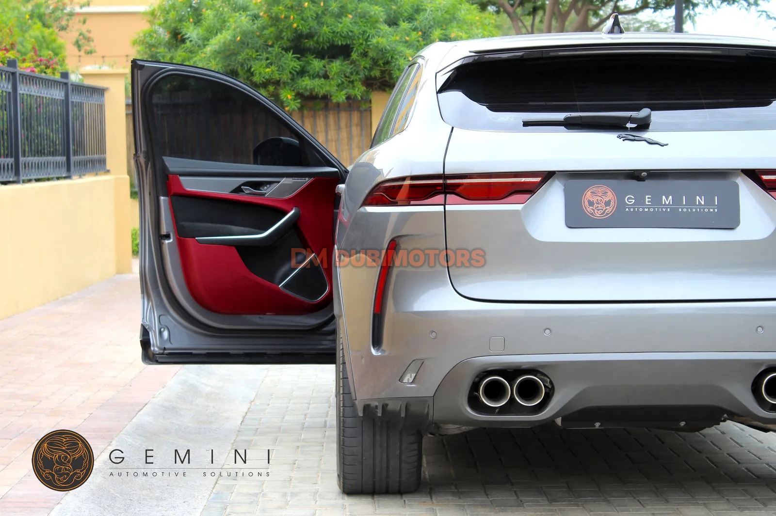 2021 Jaguar F-Pace SVR for Sale in Dubai, photo 10 of 17