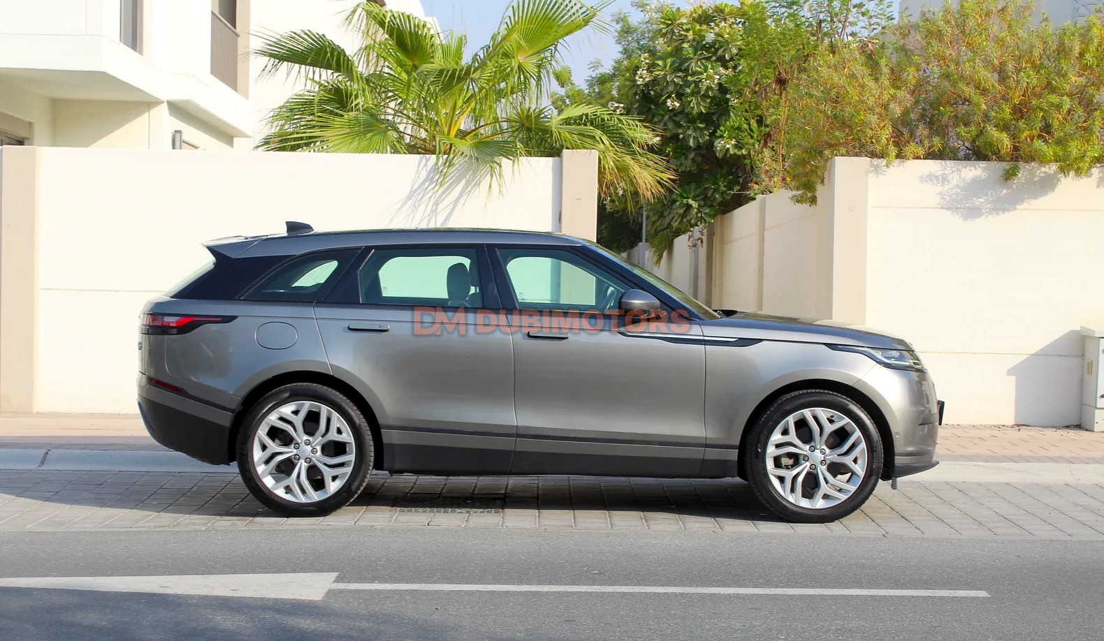 2018 Land Rover Range Rover Velar SE, photo 3 of 14