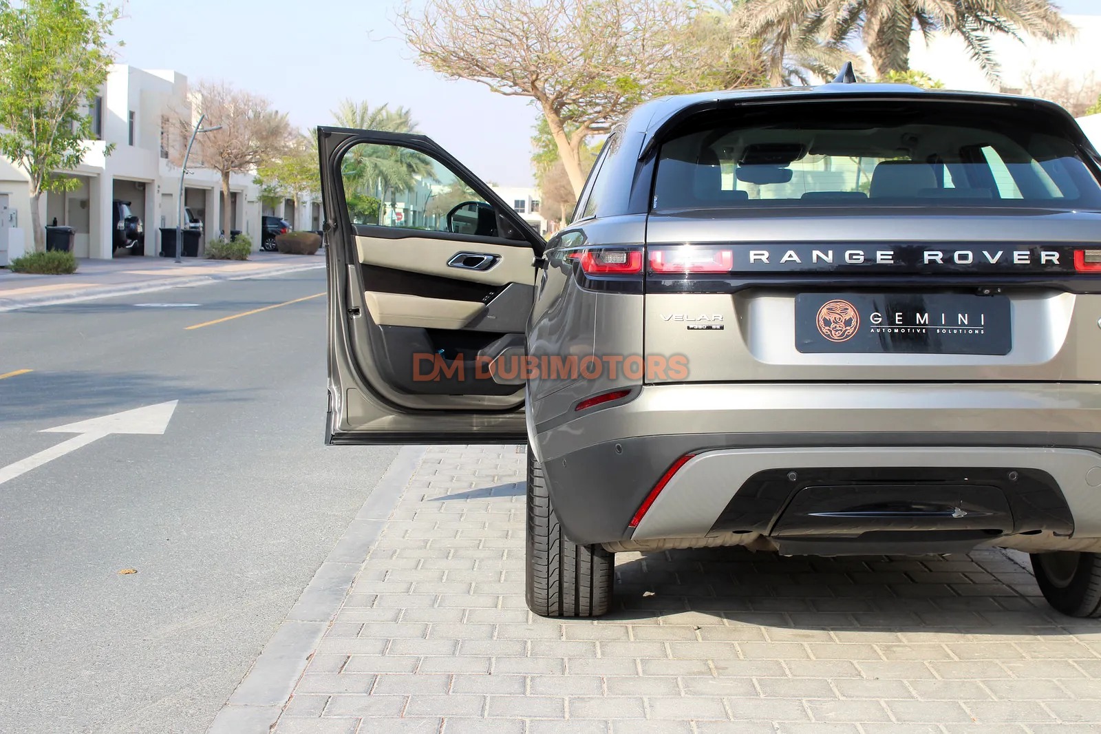 2018 Land Rover Range Rover Velar SE, photo 6 of 14