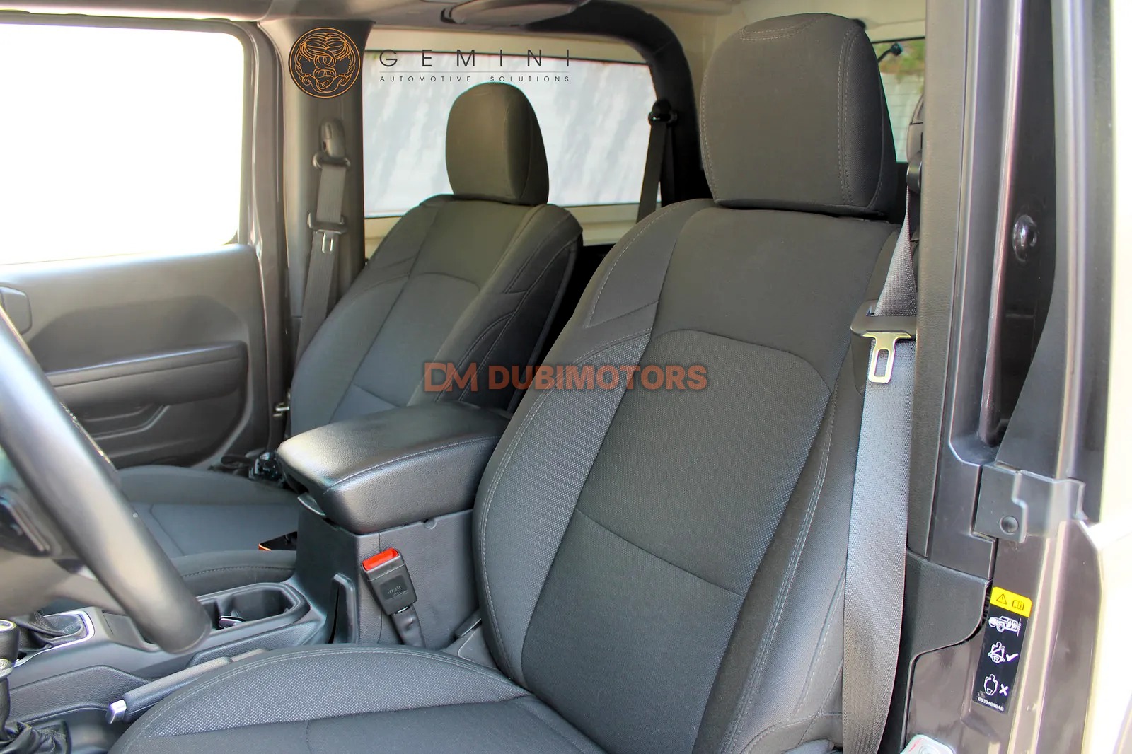2020 Jeep Wrangler Sport, photo 12 of 15