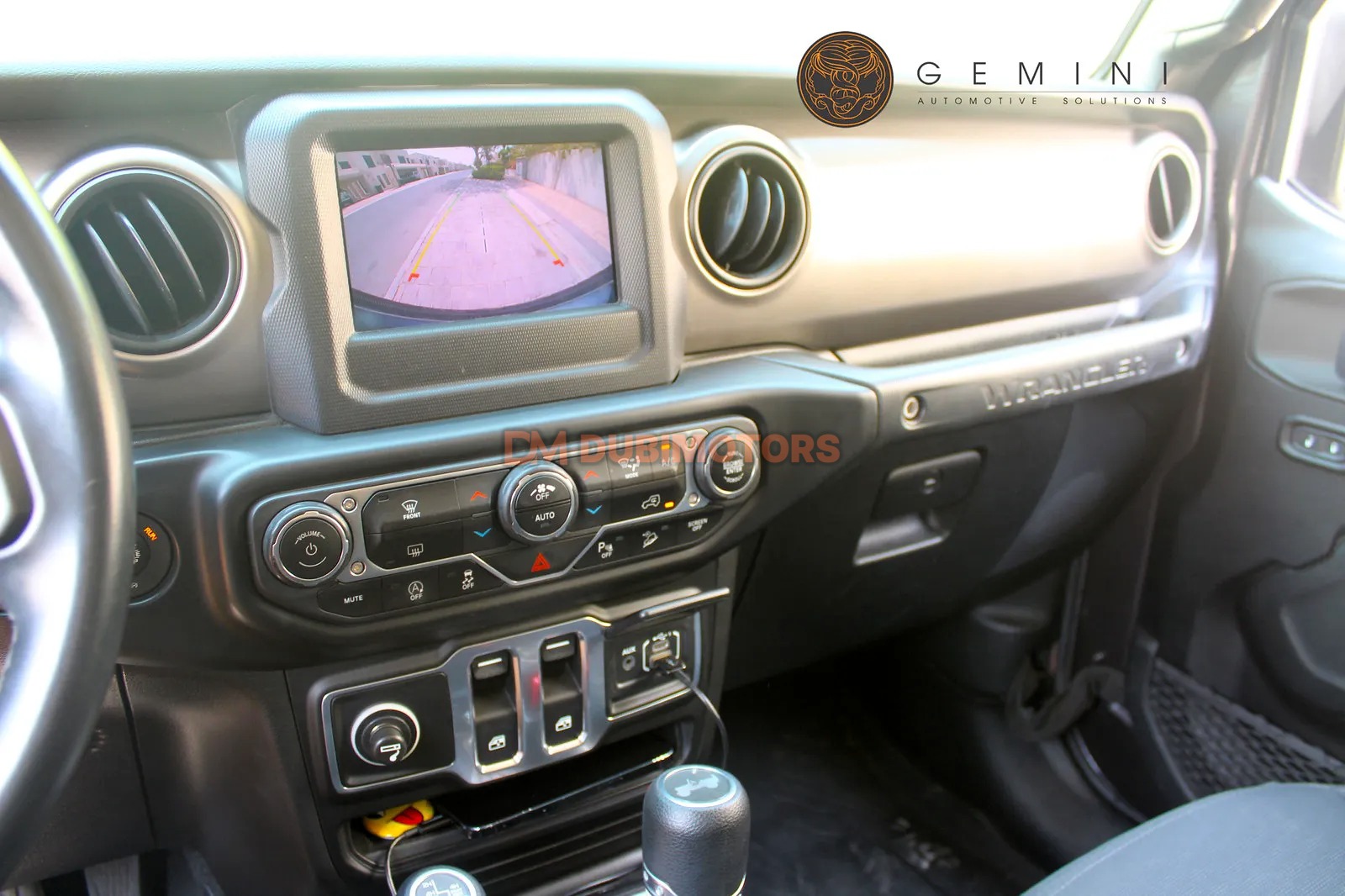 2020 Jeep Wrangler Sport, photo 14 of 15
