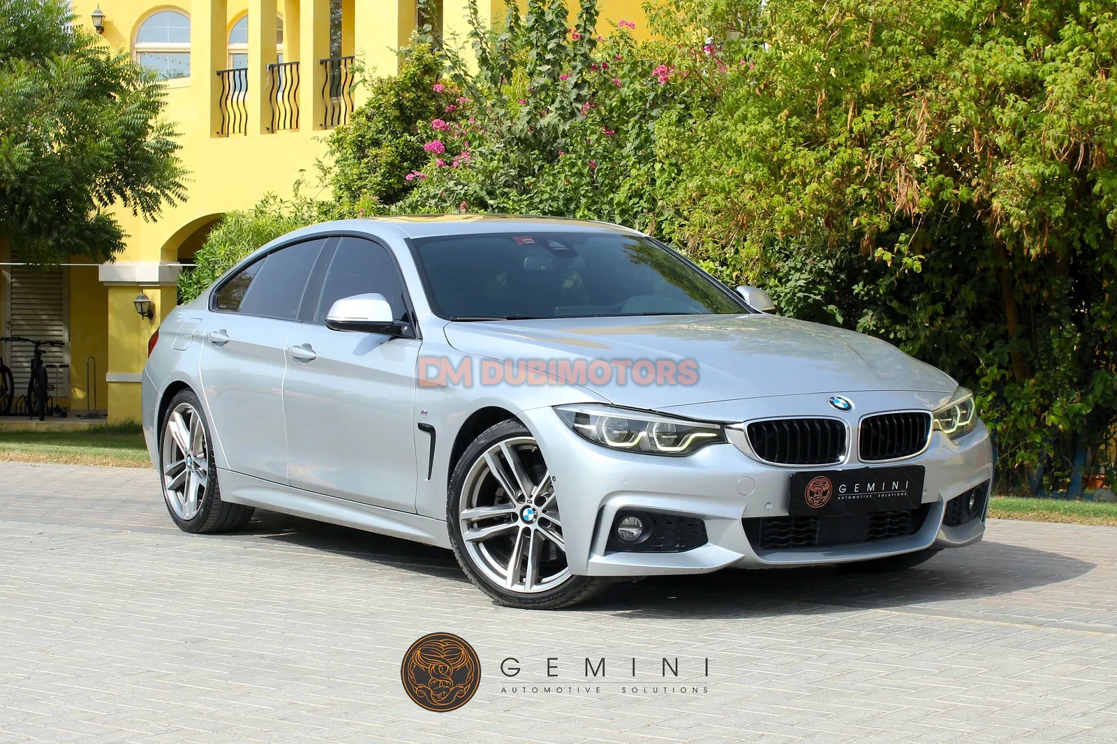 2018 BMW 4 Series 430i M Sport for Sale in Dubai, photo 2 of 18