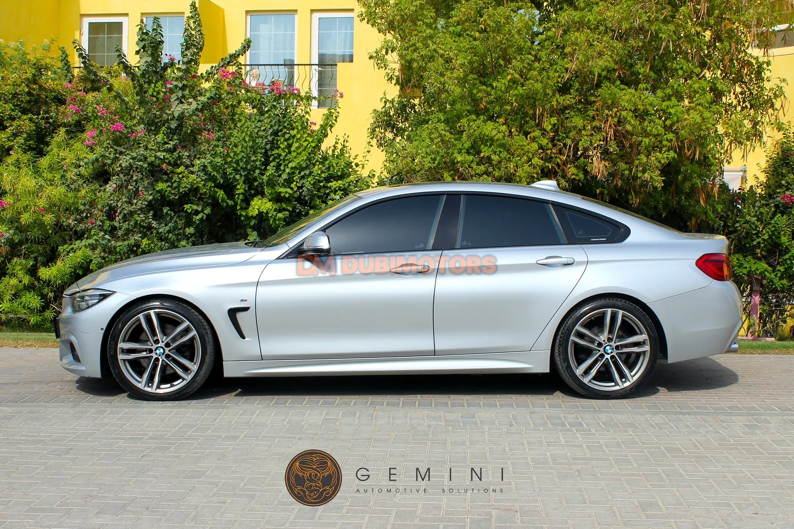 2018 BMW 4 Series 430i M Sport for Sale in Dubai, photo 3 of 18