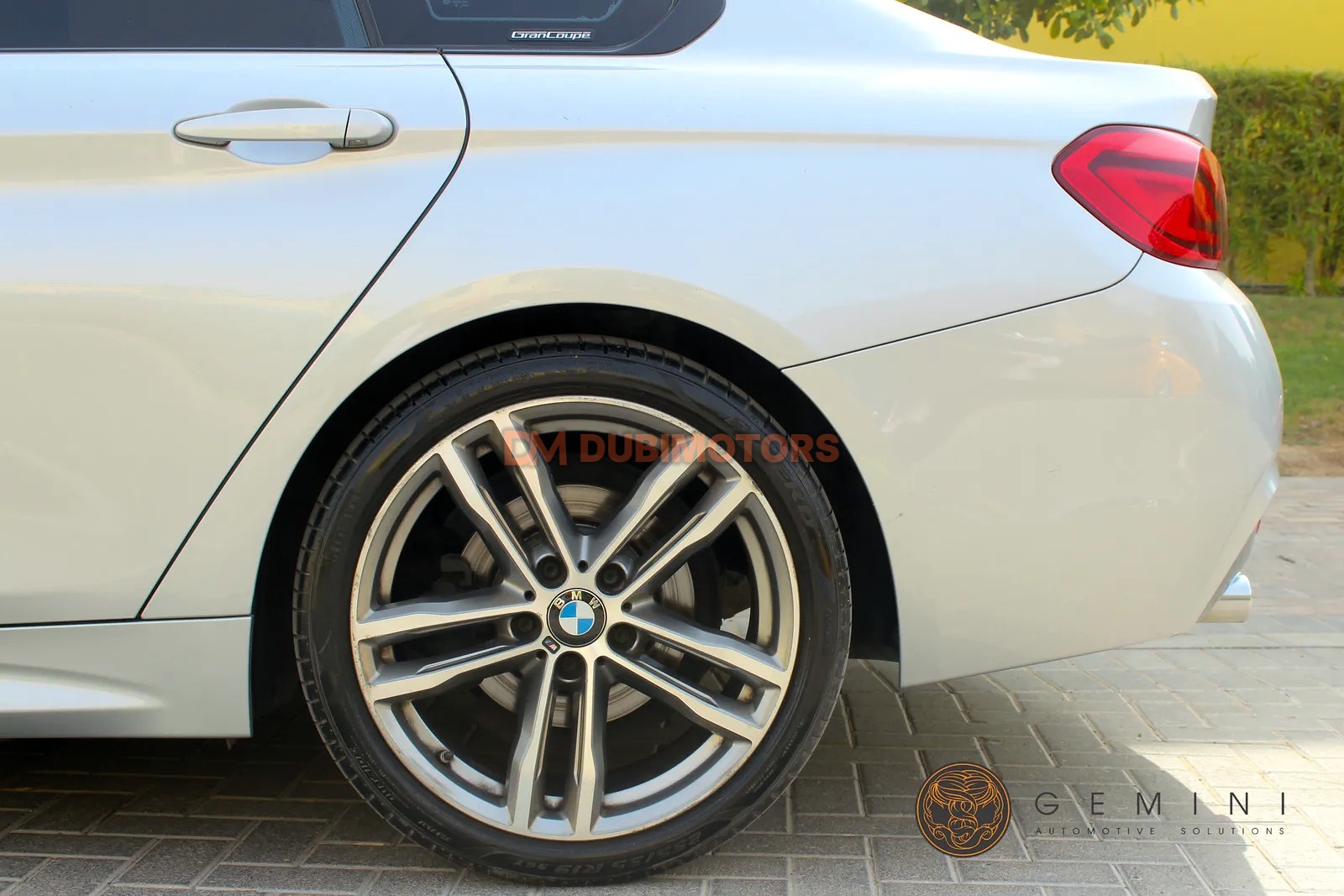 2018 BMW 4 Series 430i M Sport for Sale in Dubai, photo 9 of 18