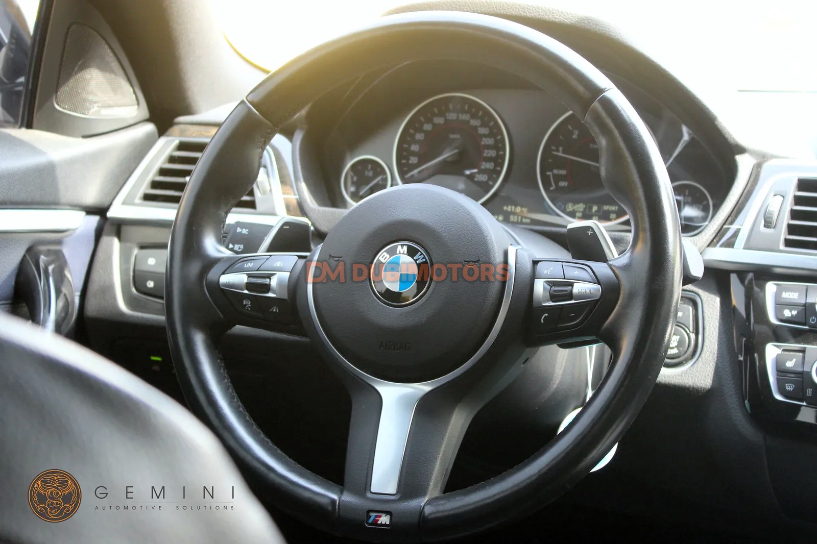 2018 BMW 4 Series 430i M Sport for Sale in Dubai, photo 15 of 18