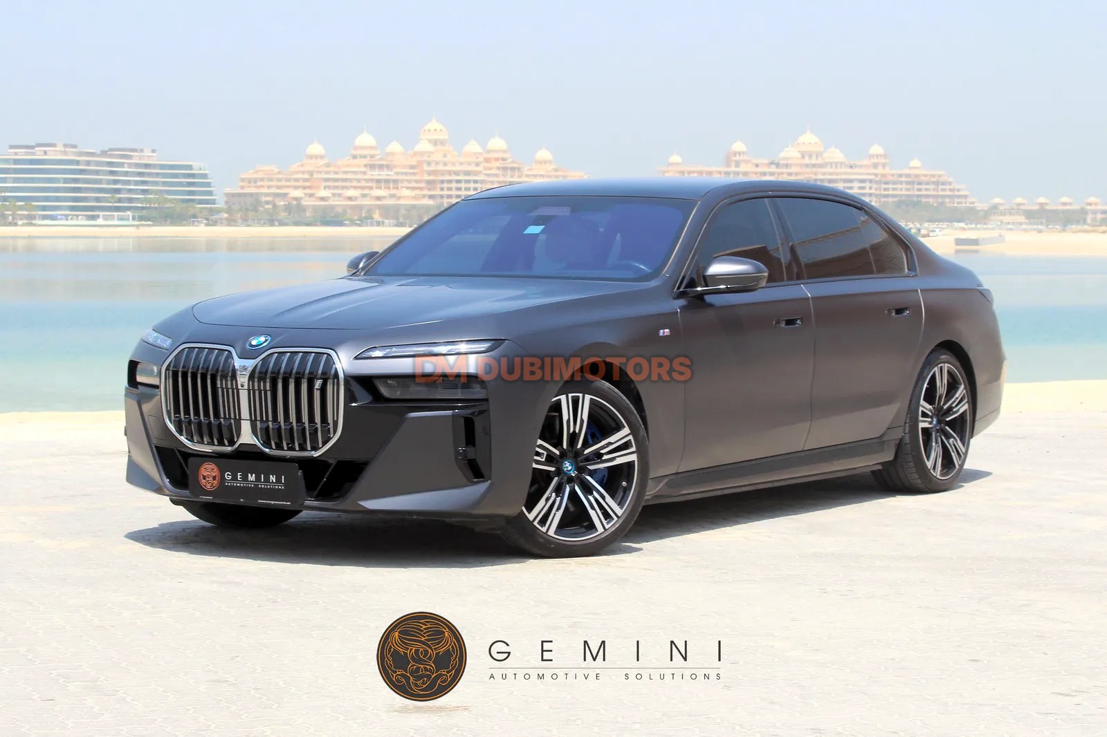 2023 BMW i7 xDrive60 M Sport, photo 1 of 19