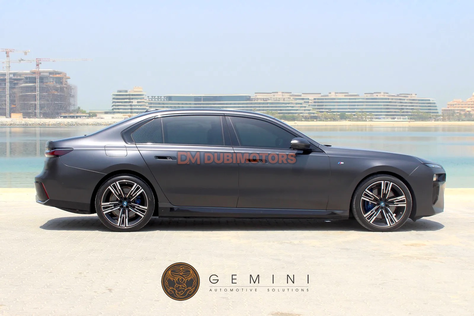 2023 BMW i7 xDrive60 M Sport, photo 2 of 19