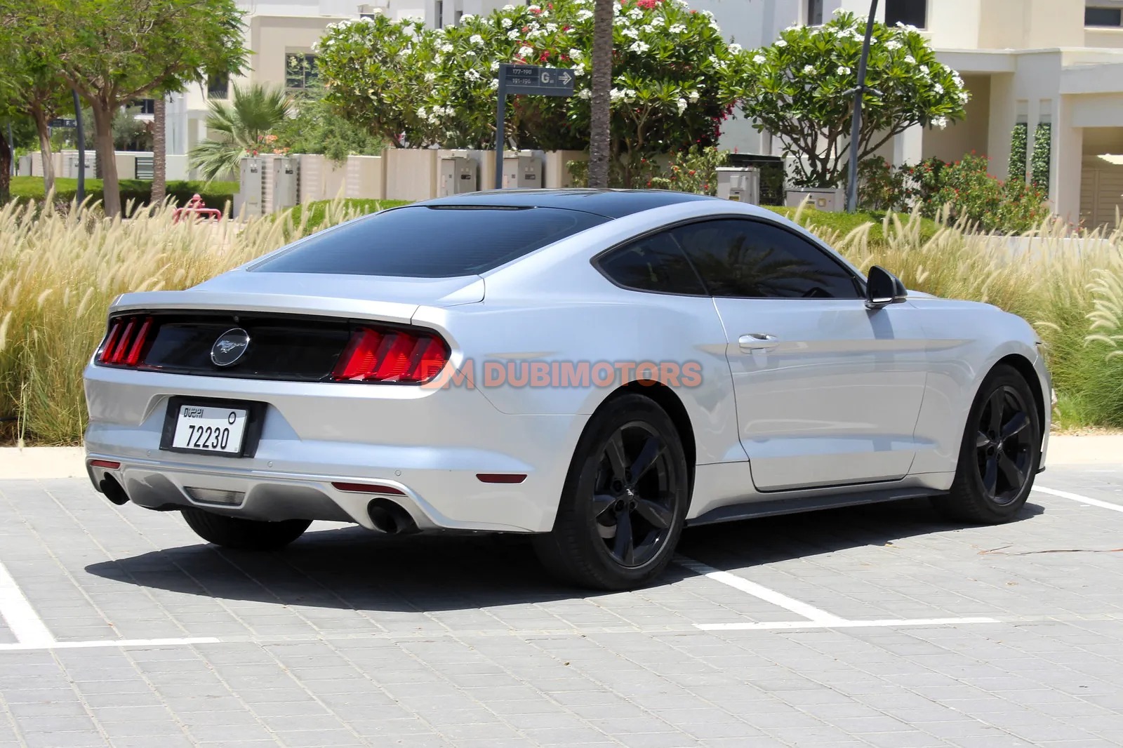 2015 Ford Mustang V6 Coupe for Sale in Dubai, photo 1 of 15