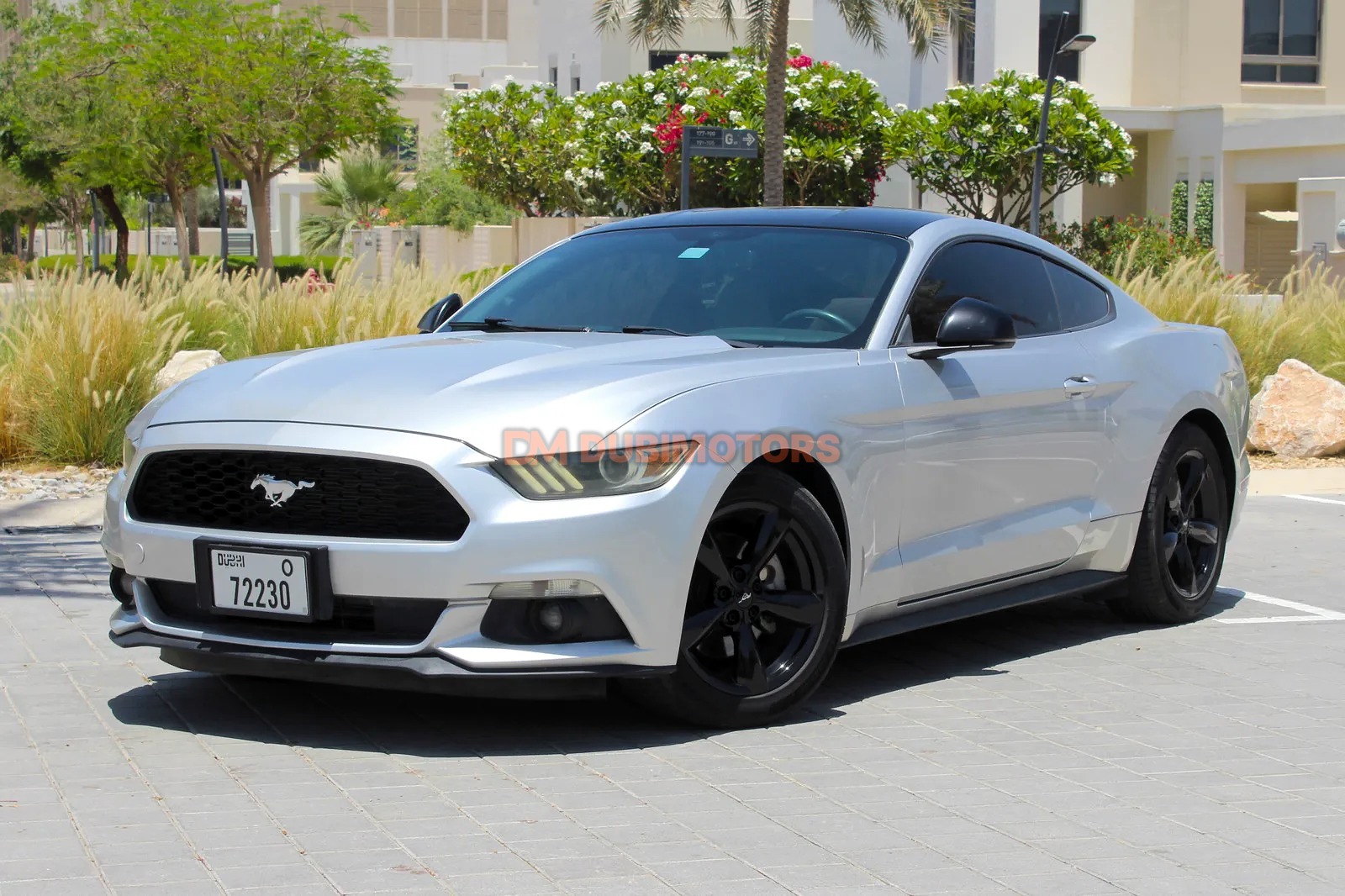 2015 Ford Mustang V6 Coupe for Sale in Dubai, photo 9 of 15
