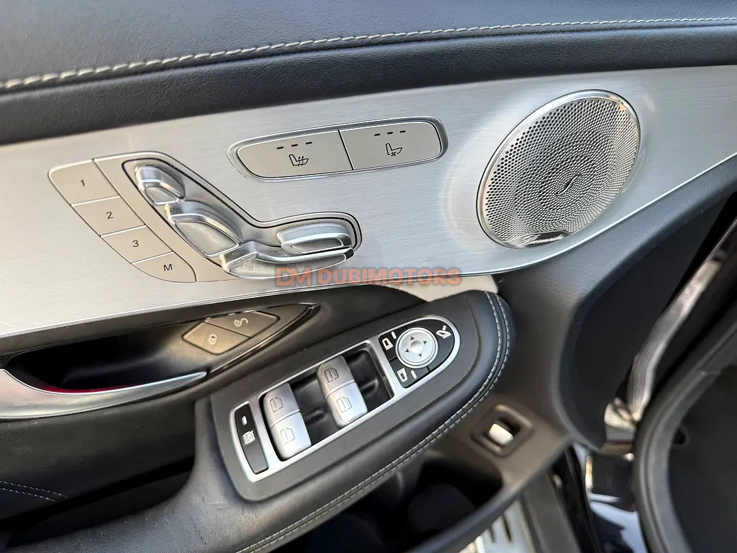 2021 Mercedes-Benz GLC AMG 63 S Coupe for Sale in Dubai, photo 10 of 12
