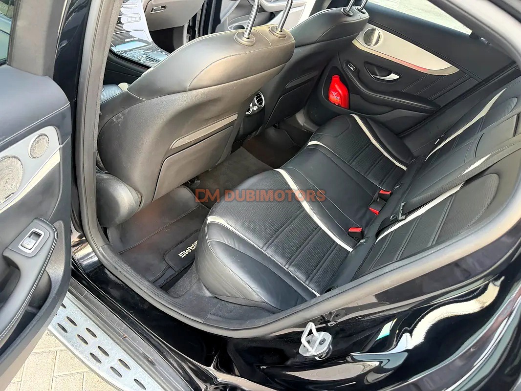 2021 Mercedes-Benz GLC AMG 63 S Coupe for Sale in Dubai, photo 11 of 12