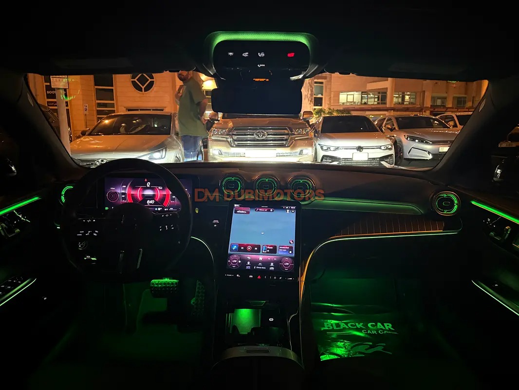 2023 Mercedes-Benz C-Class C 300 for Sale in Dubai, photo 10 of 16