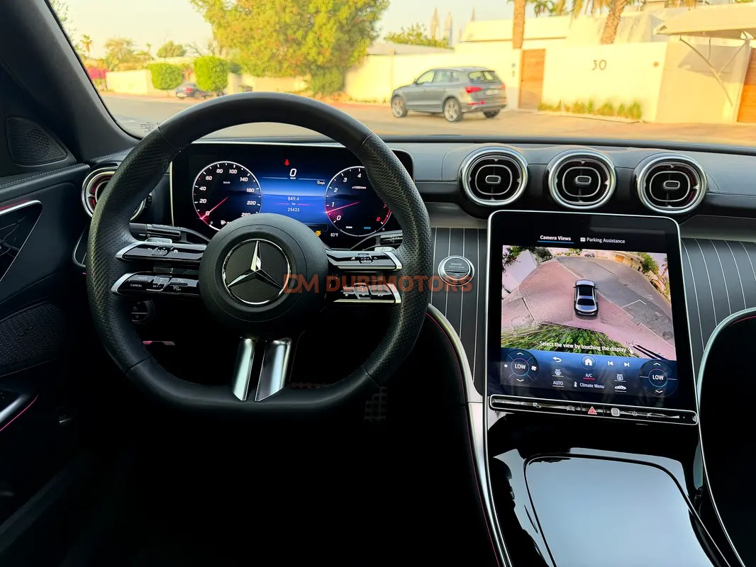 2023 Mercedes-Benz C-Class C 300 for Sale in Dubai, photo 15 of 16