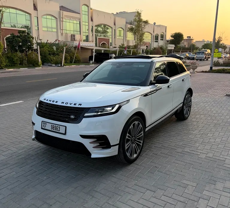 2025 Land Rover Range Rover Velar SE
