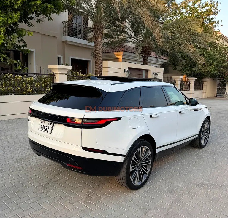 2025 Land Rover Range Rover Velar SE for Sale in Dubai, photo 3 of 17