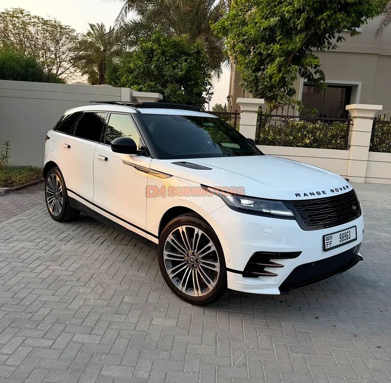 2025 Land Rover Range Rover Velar SE for Sale in Dubai, photo 12 of 17