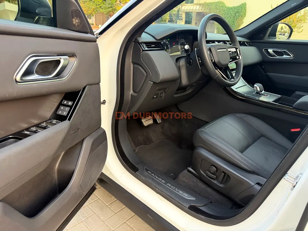 2025 Land Rover Range Rover Velar SE for Sale in Dubai, photo 17 of 17