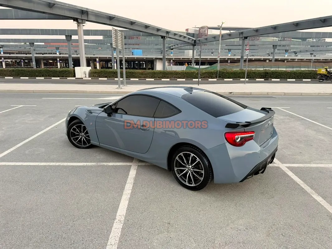 2018 Toyota 86 VTX for Sale in Dubai, photo 2 of 13
