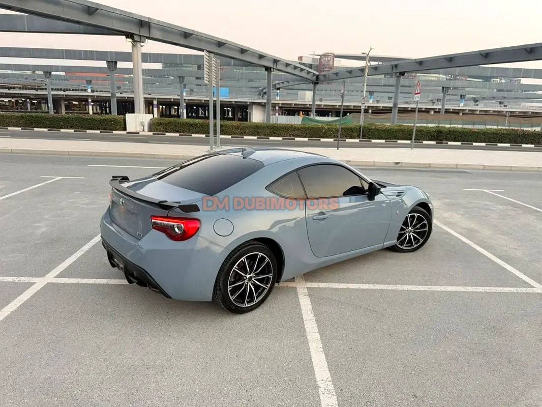 2018 Toyota 86 VTX for Sale in Dubai, photo 3 of 13