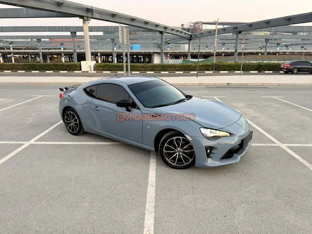 2018 Toyota 86 VTX for Sale in Dubai, photo 4 of 13