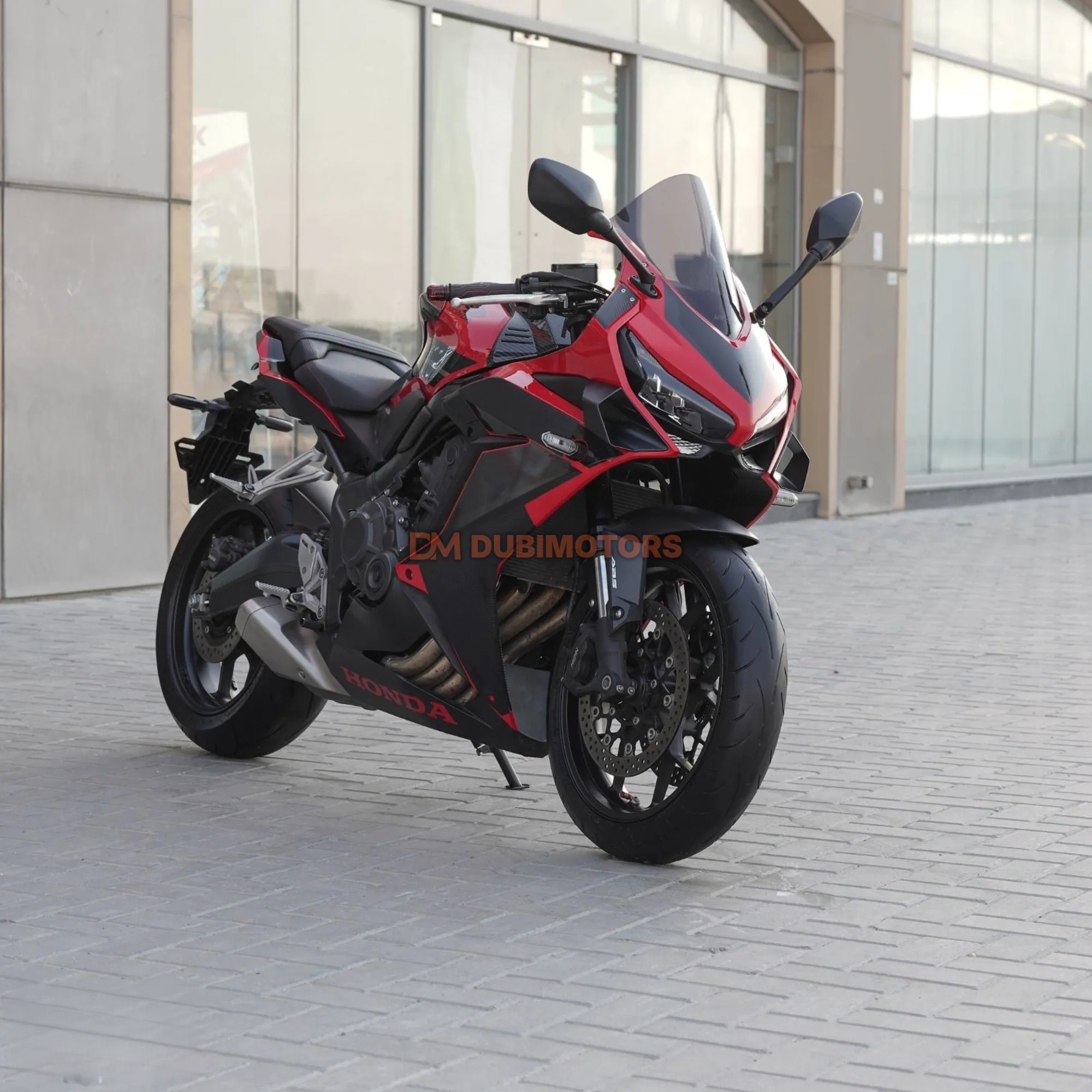2023 Honda CBR 650R Standard for Sale in Sharjah, photo 13 of 14