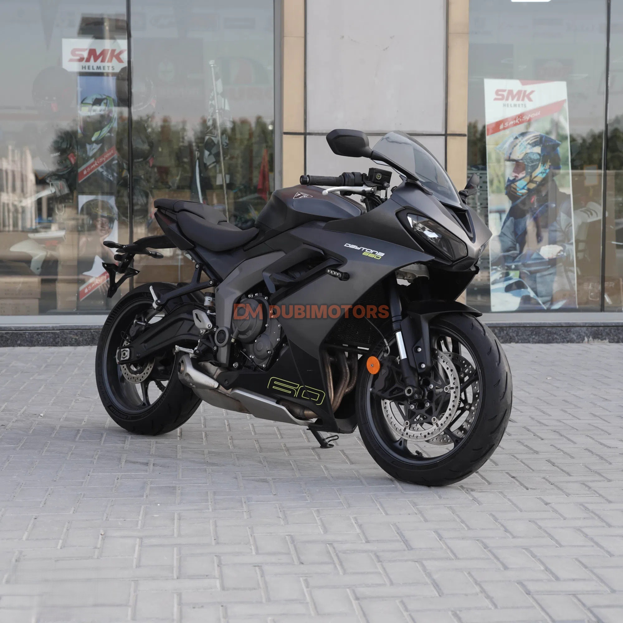 2024 Triumph Daytona 675 R for Sale in Sharjah, photo 2 of 7