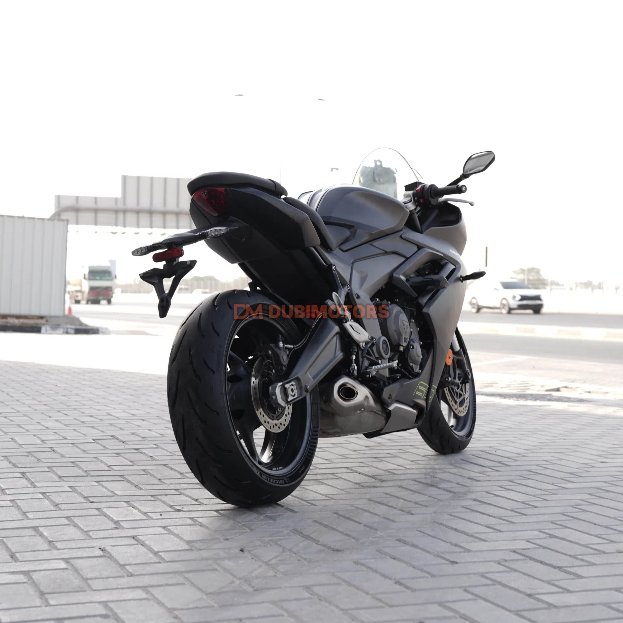 2024 Triumph Daytona 675 R for Sale in Sharjah, photo 4 of 7