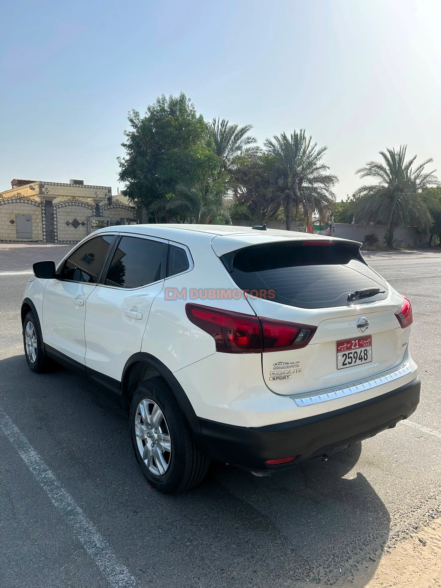 2019 Nissan Rogue S for Sale in Dubai, photo 2 of 11