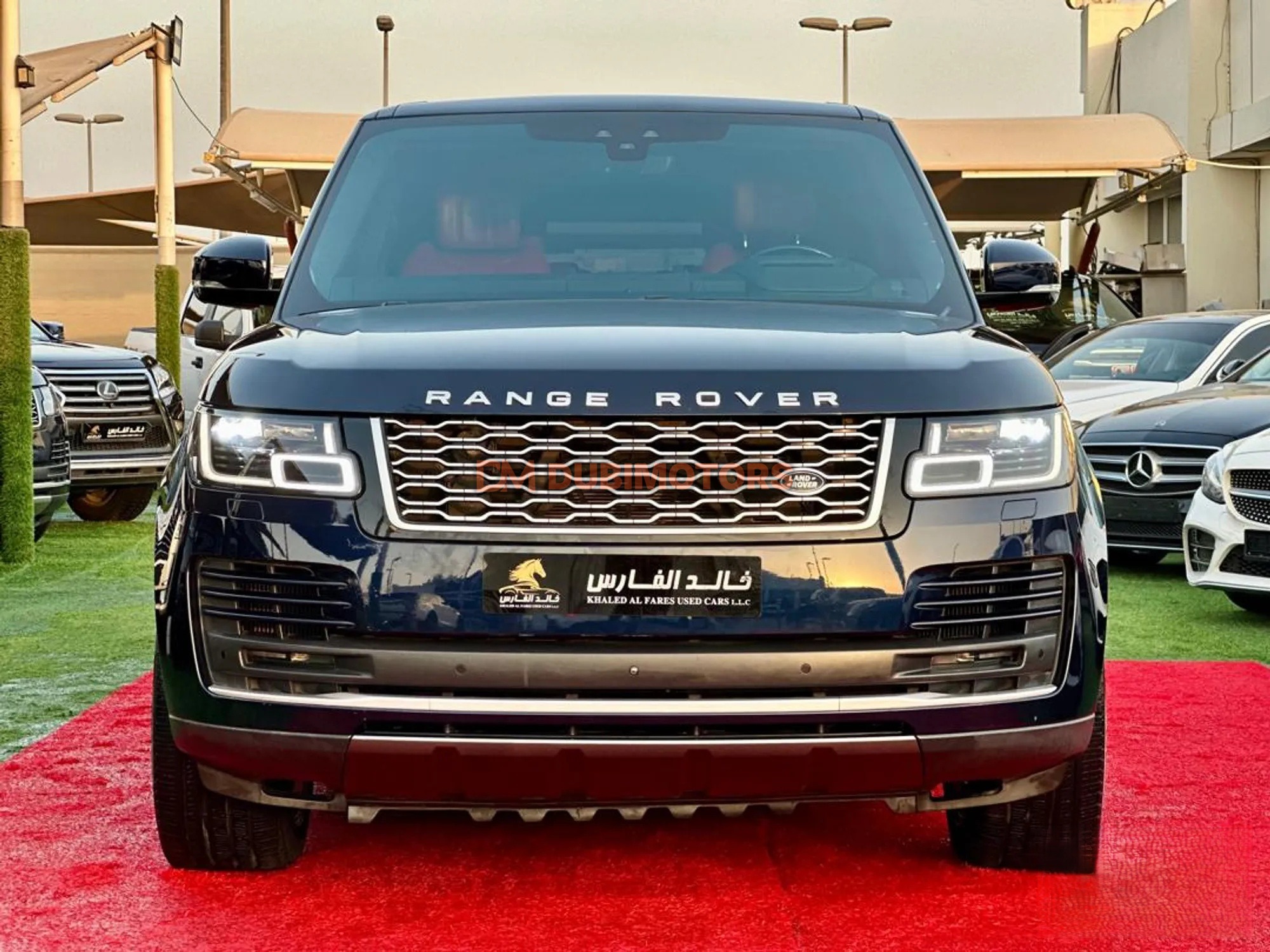 2020 Land Rover Range Rover Vogue SE for Sale in Sharjah, photo 2 of 16