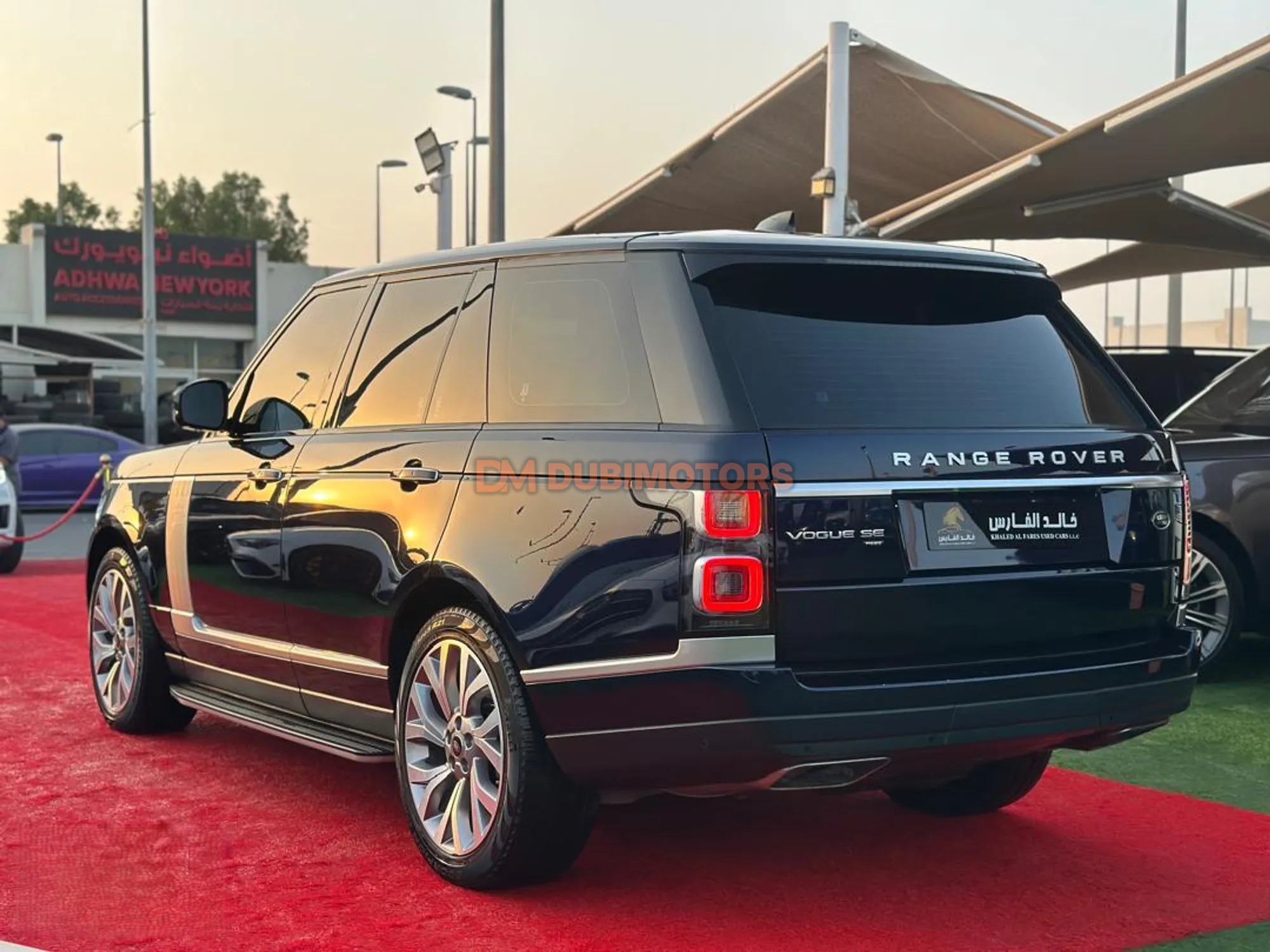 2020 Land Rover Range Rover Vogue SE for Sale in Sharjah, photo 4 of 16