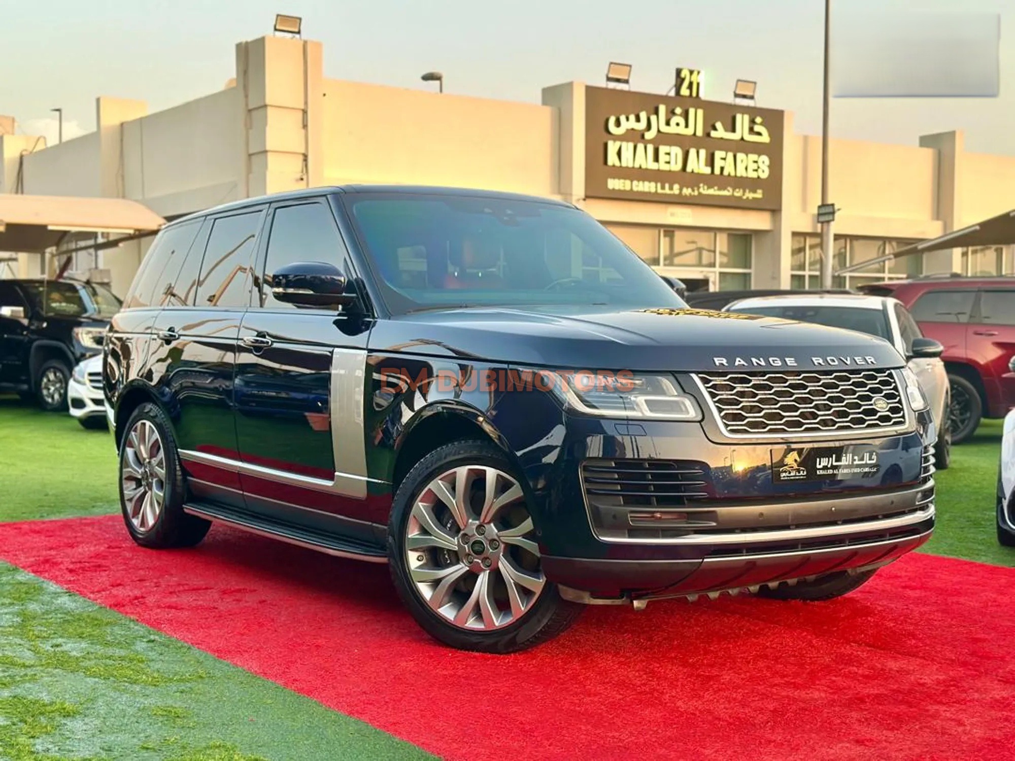 2020 Land Rover Range Rover Vogue SE for Sale in Sharjah, photo 5 of 16