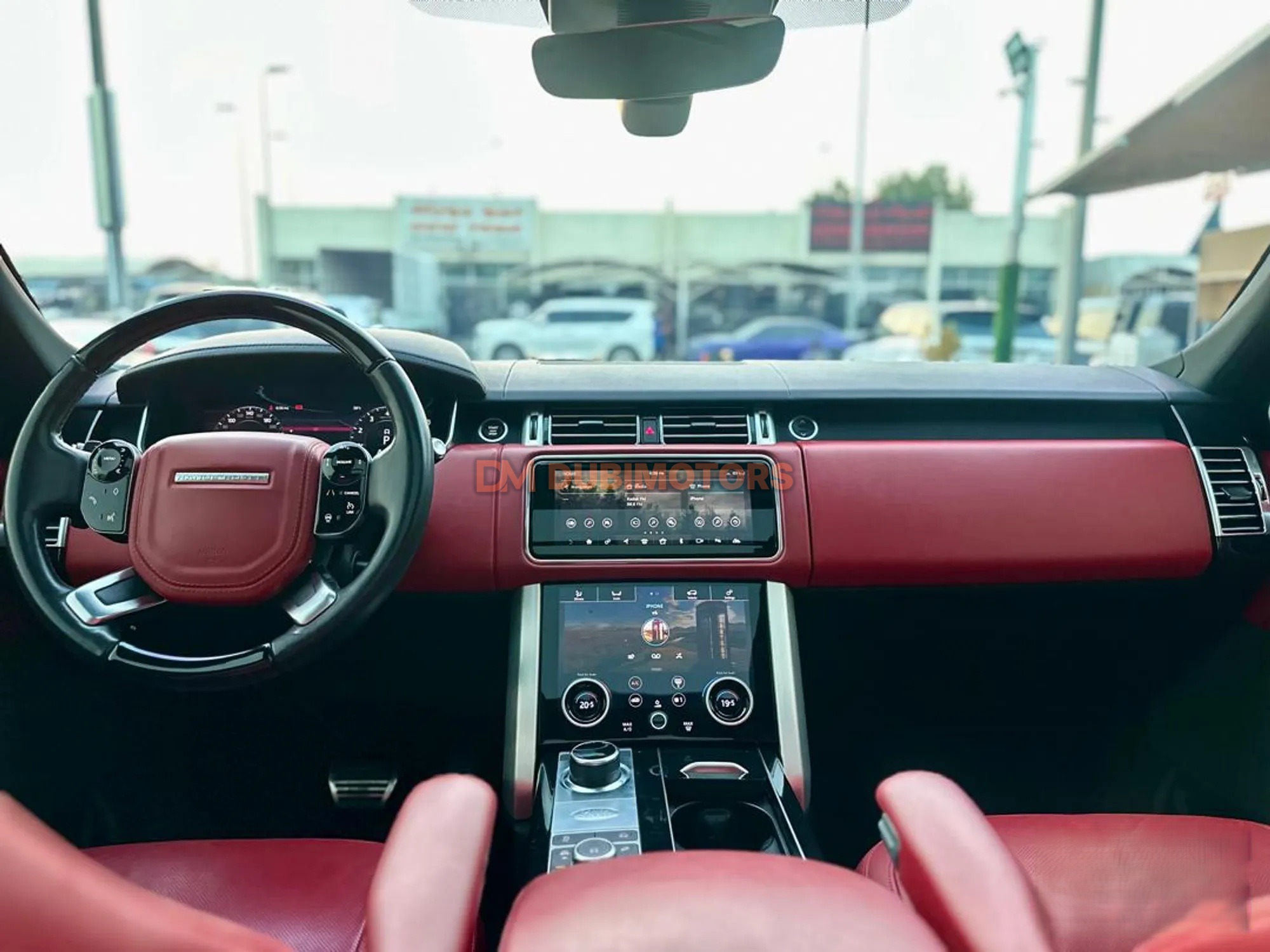 2020 Land Rover Range Rover Vogue SE for Sale in Sharjah, photo 14 of 16