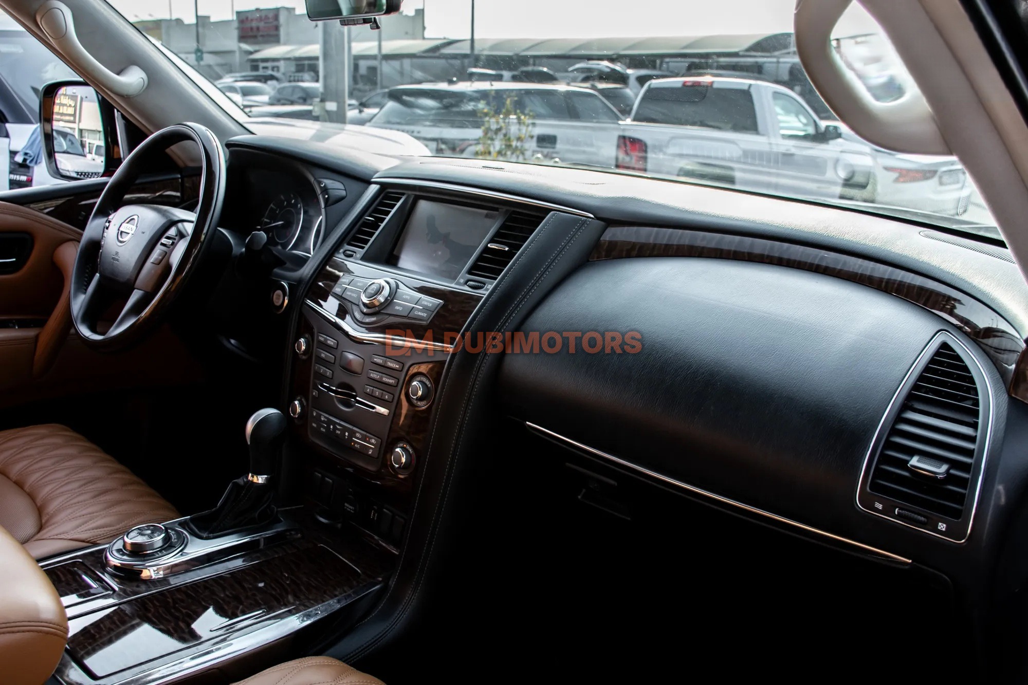 2018 Nissan Patrol Platinum for Sale in Sharjah, photo 15 of 16