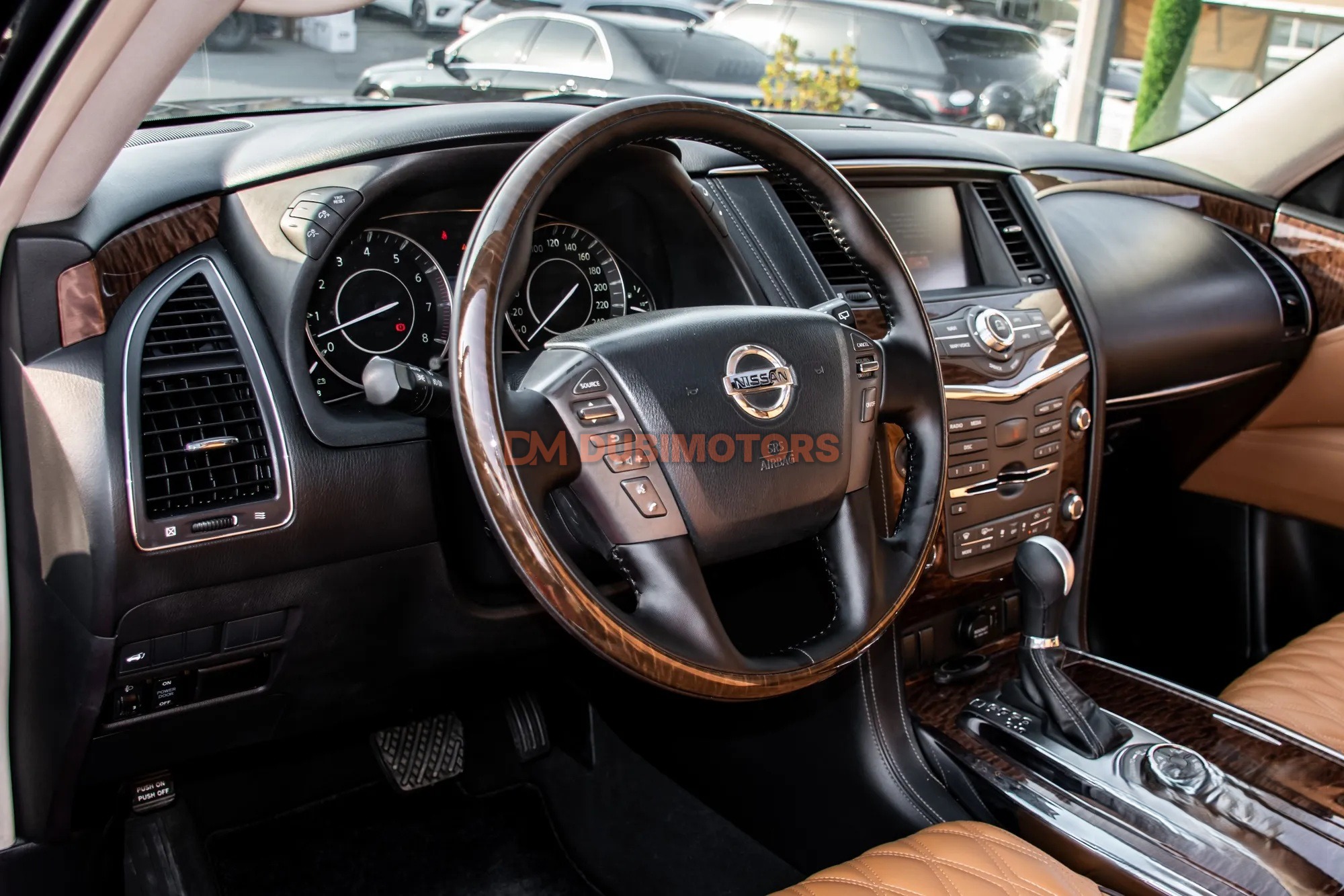 2018 Nissan Patrol Platinum for Sale in Sharjah, photo 16 of 16