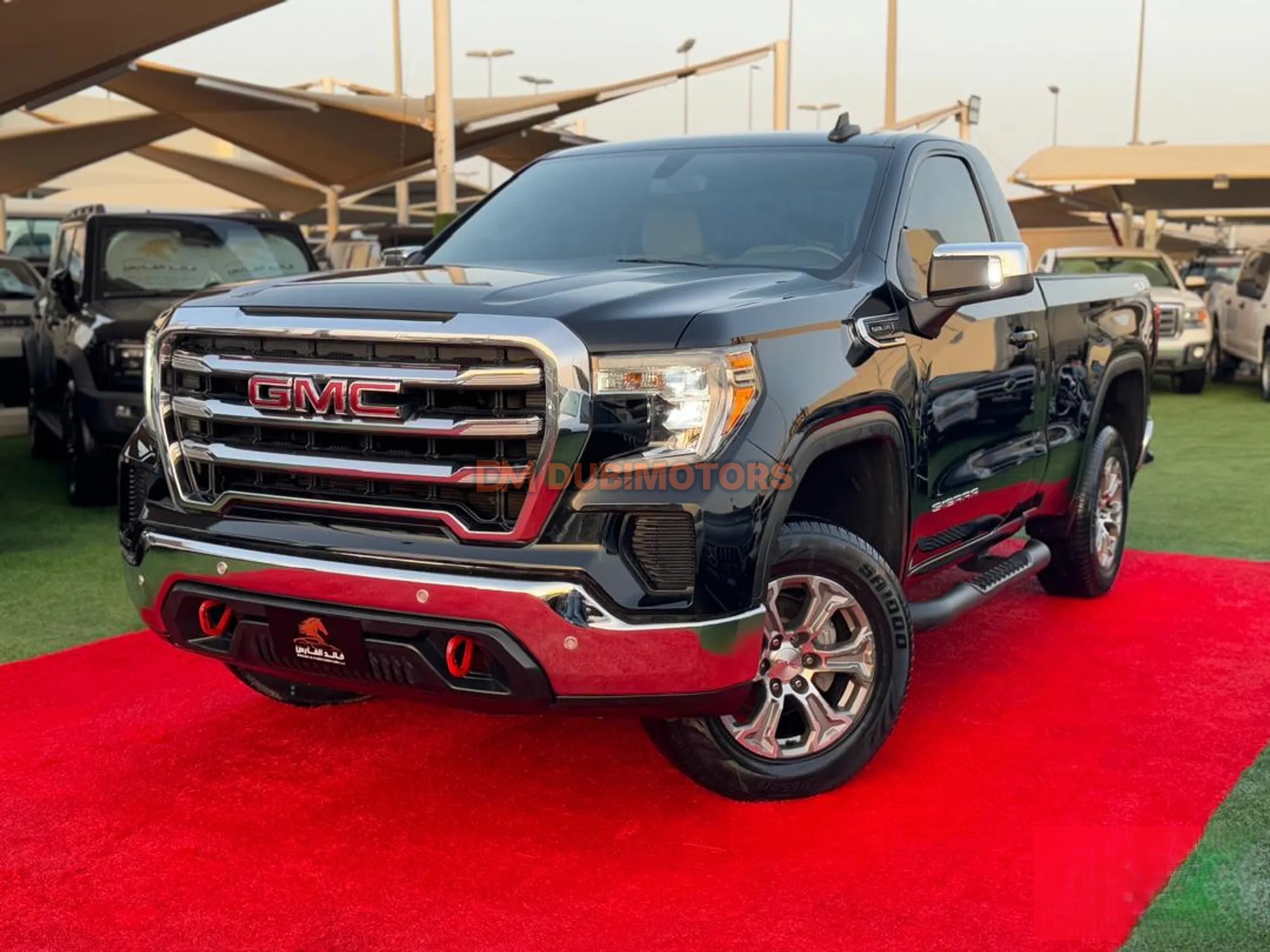 2020 GMC Sierra 1500 SLE for Sale in Sharjah, photo 4 of 10