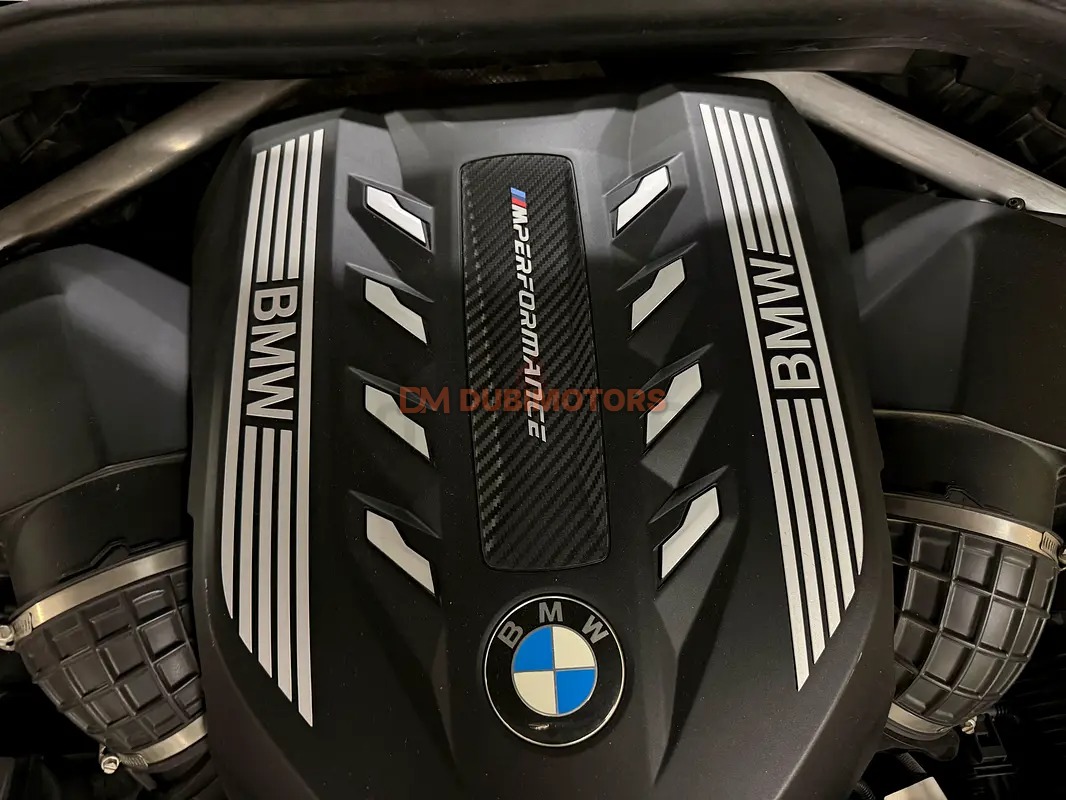 2022 BMW X5 xDrive50i M Sport for Sale in Dubai, photo 10 of 17