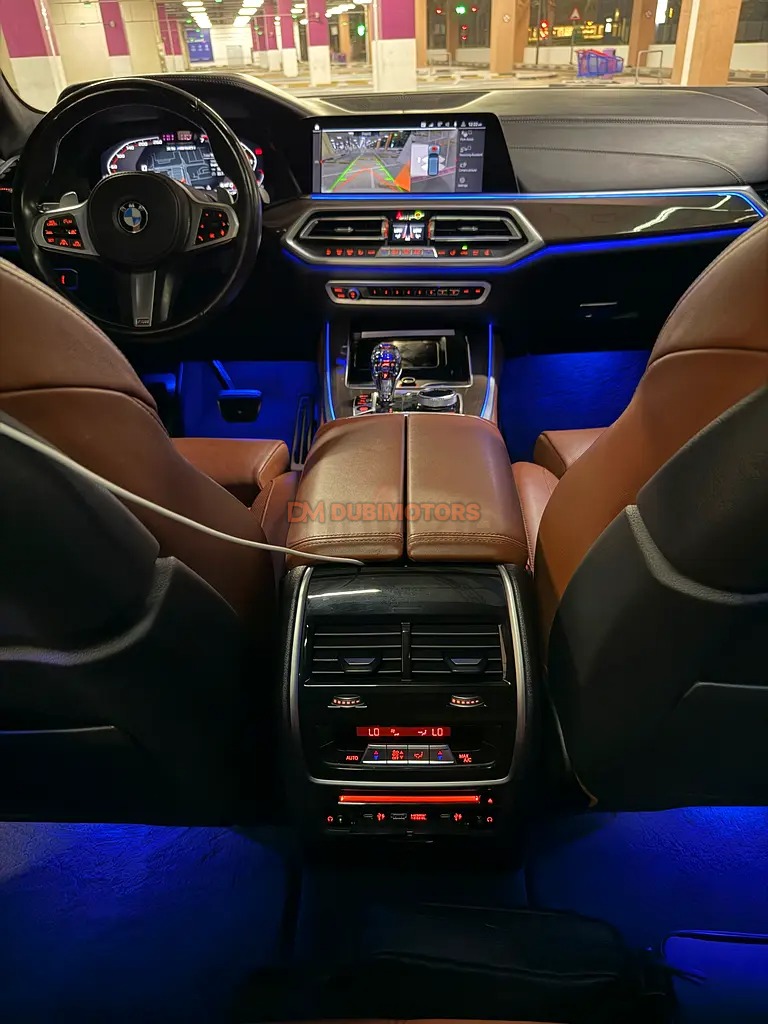 2022 BMW X5 xDrive50i M Sport for Sale in Dubai, photo 11 of 17