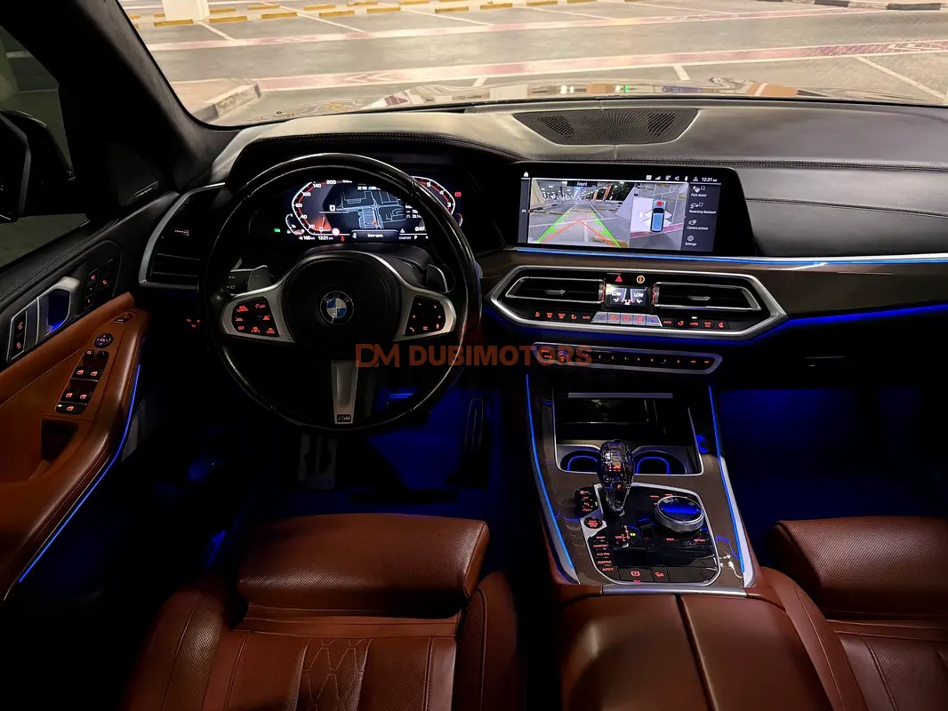 2022 BMW X5 xDrive50i M Sport for Sale in Dubai, photo 12 of 17