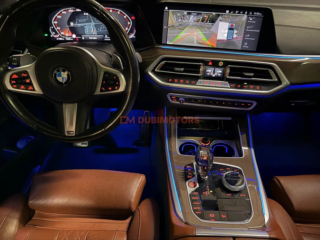 2022 BMW X5 xDrive50i M Sport for Sale in Dubai, photo 15 of 17