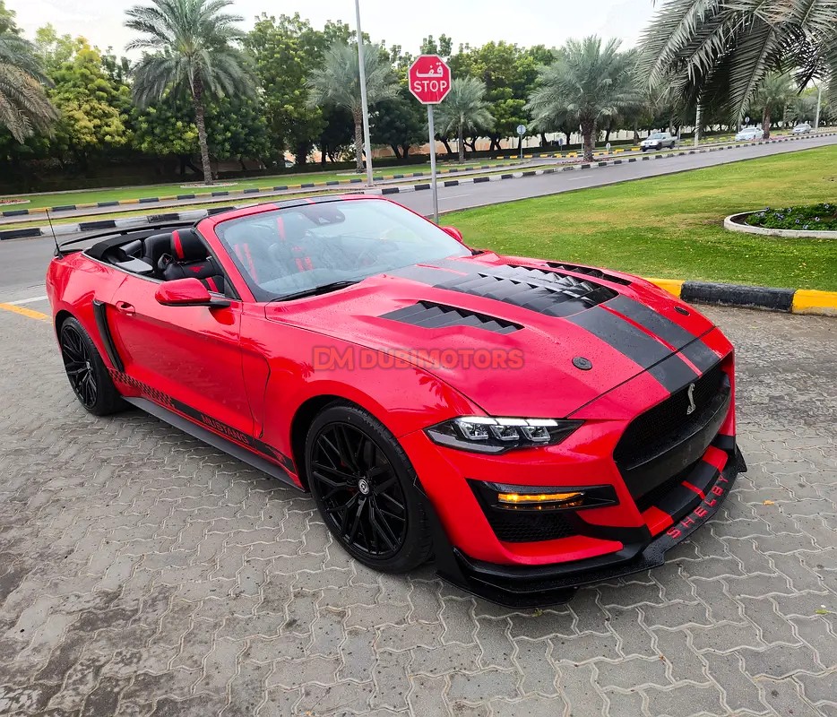 2023 Ford Mustang EcoBoost Premium for Sale in Dubai, photo 7 of 15